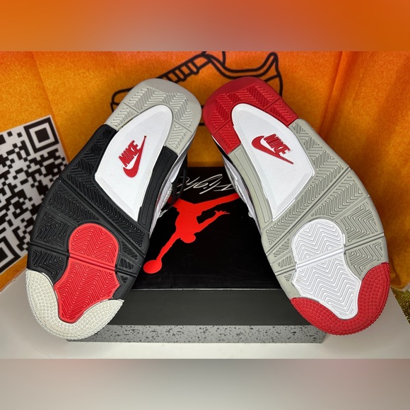 Jordan 4 Retro SE What the Size 9M Pre-loved - Picture 5 of 7
